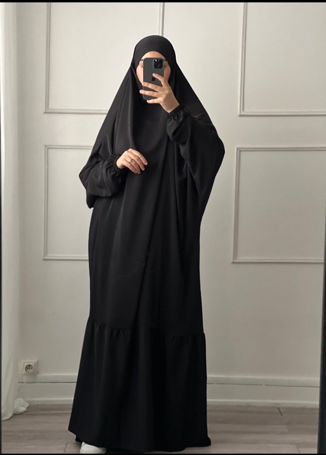 Jilbeb 1 pièces noir