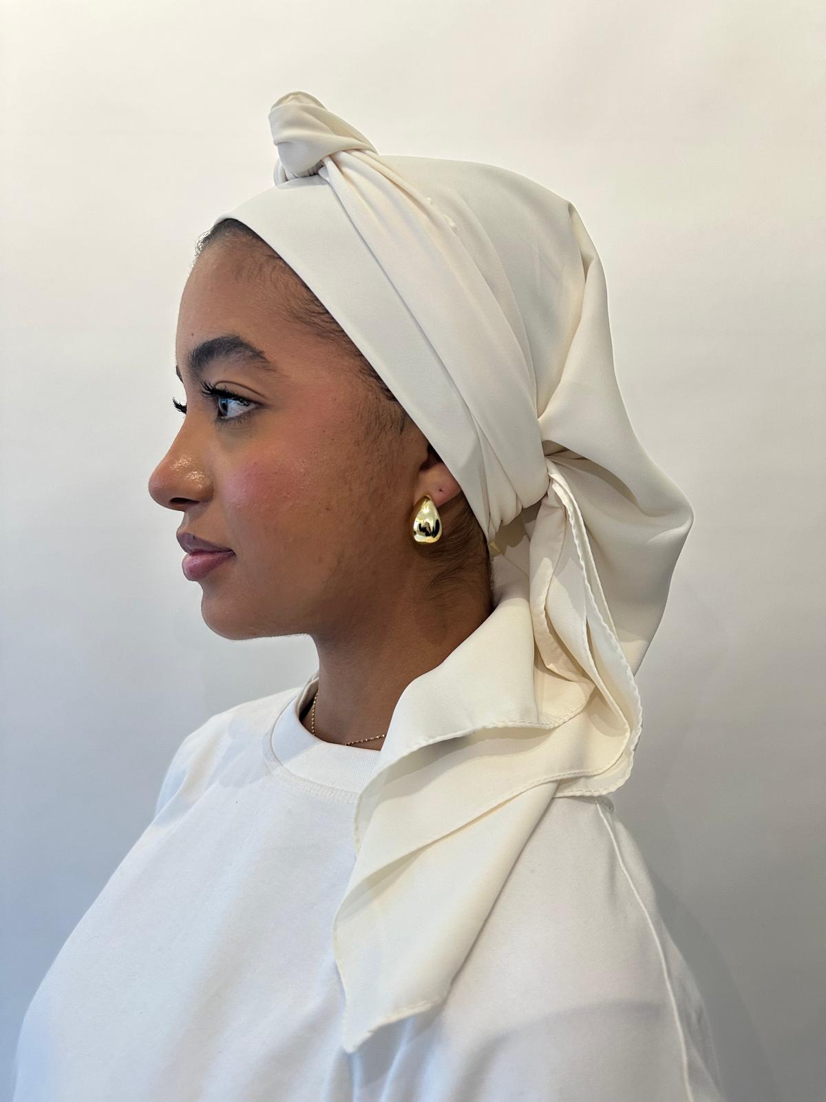 Hijab carré de soie crème