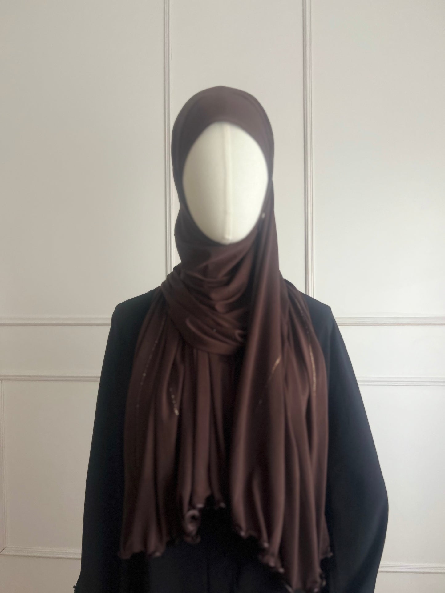 Hijab à strass marron