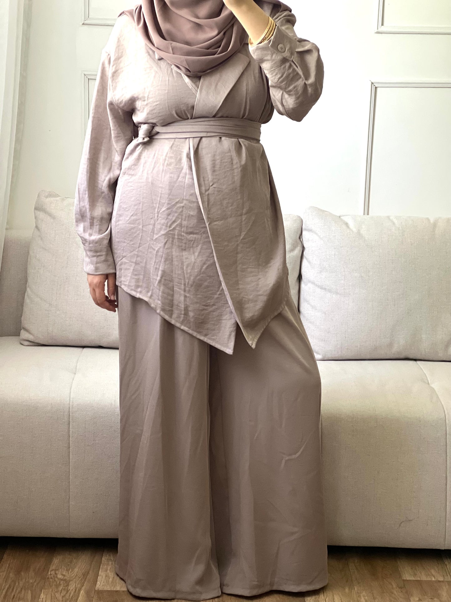ENSEMBLE MODESTE taupe