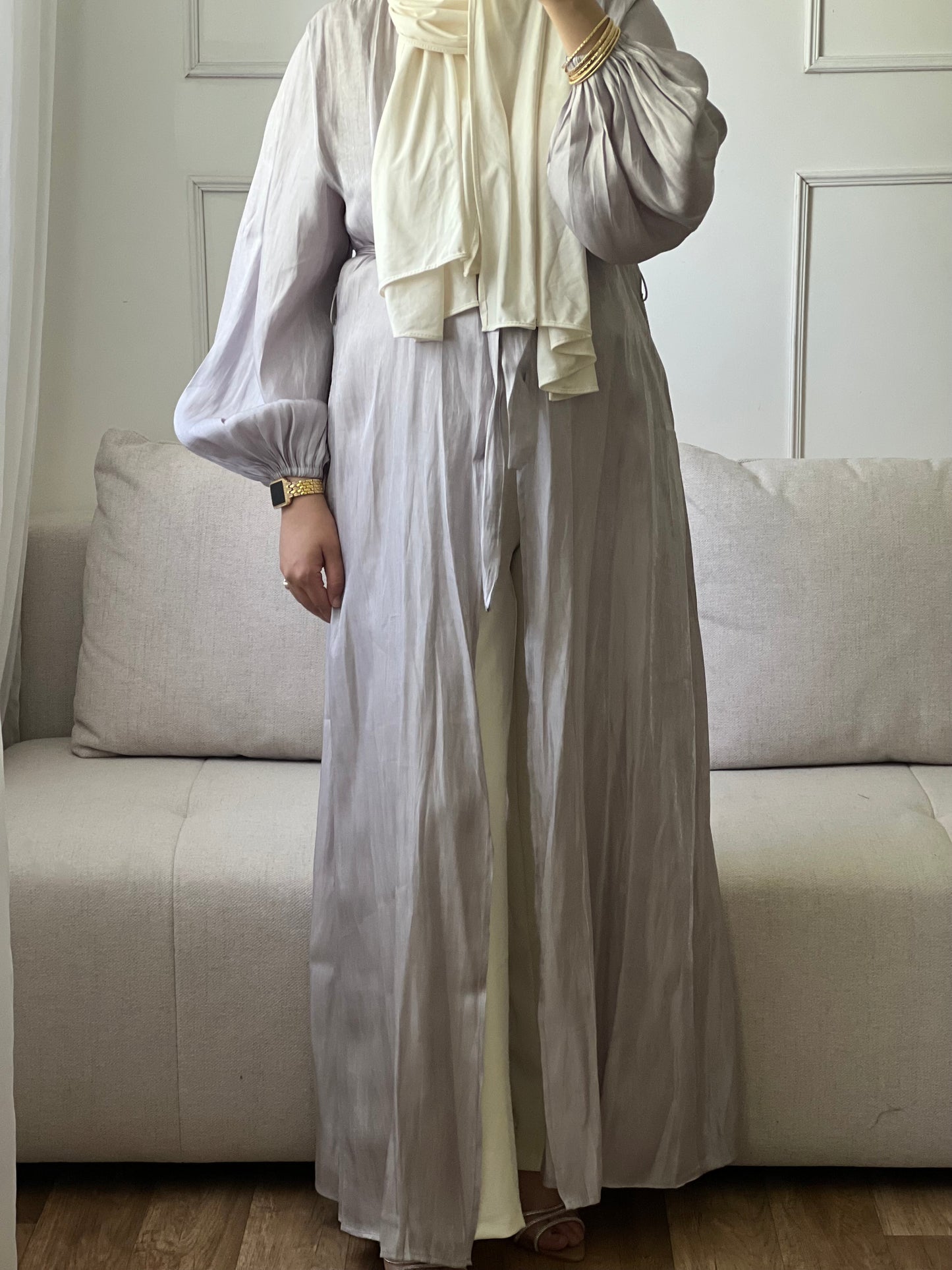 KIMONO ÉLÉGANT ET CONFORTABLE gris