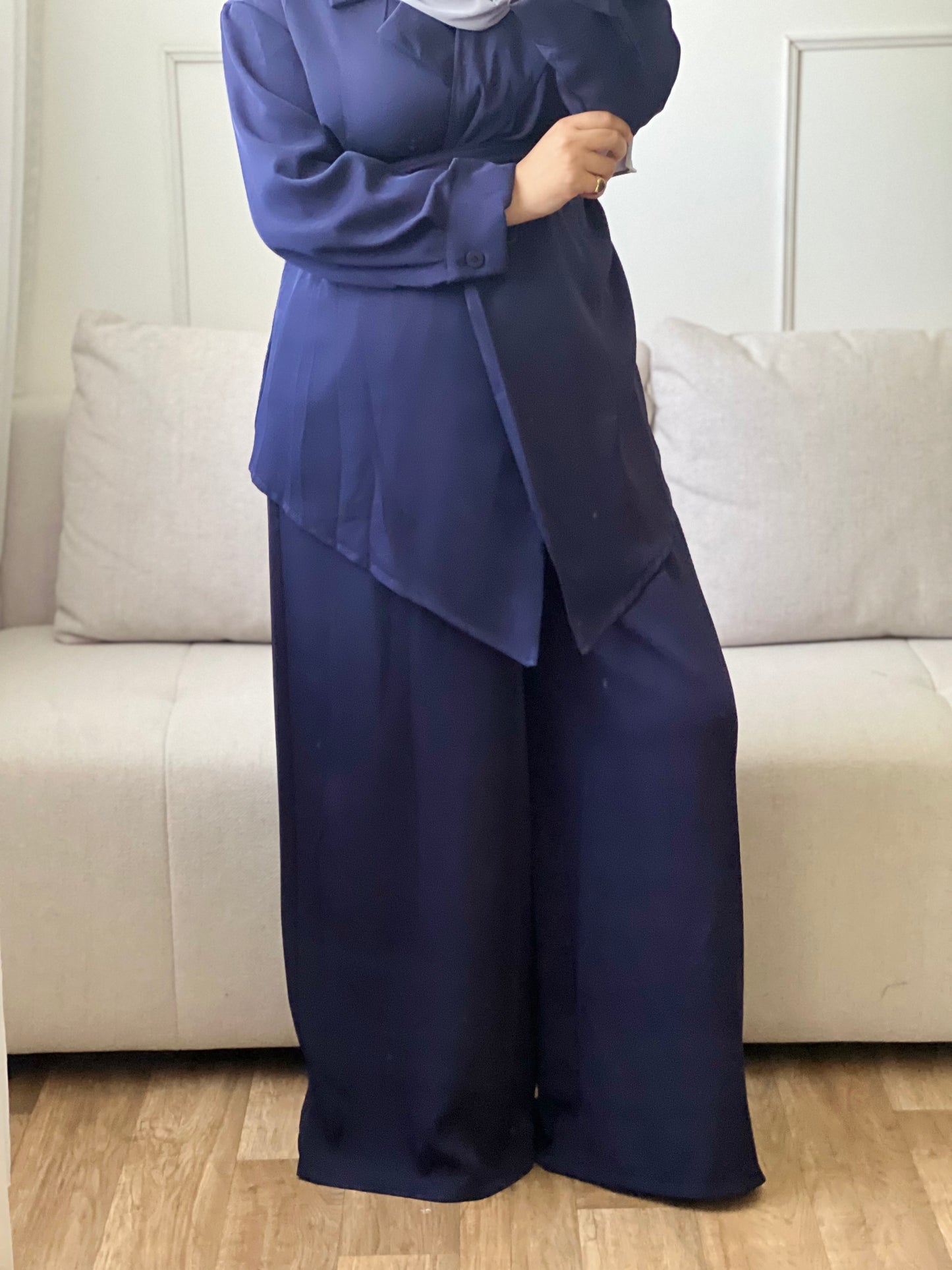 ENSEMBLE MODESTE bleu marine