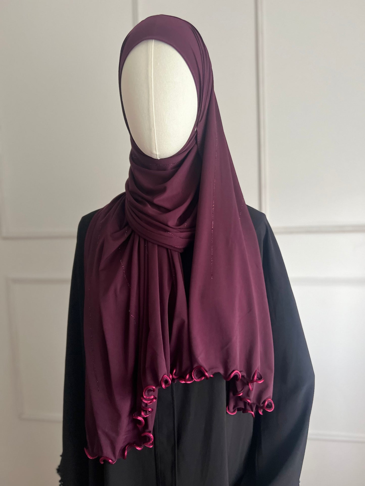 Hijab à strass pourpre