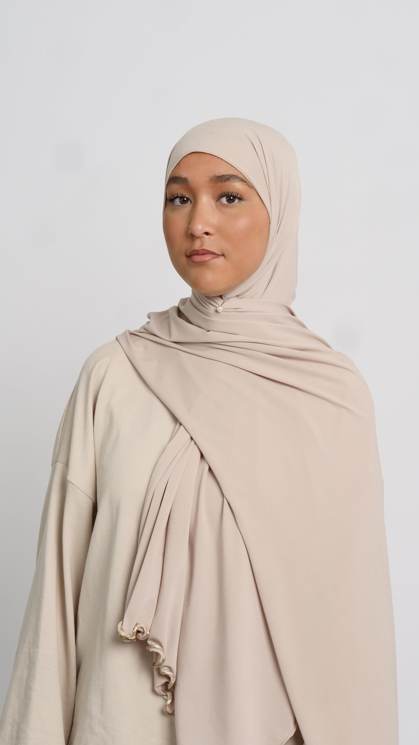 Hijab jersey beige dikes liséré