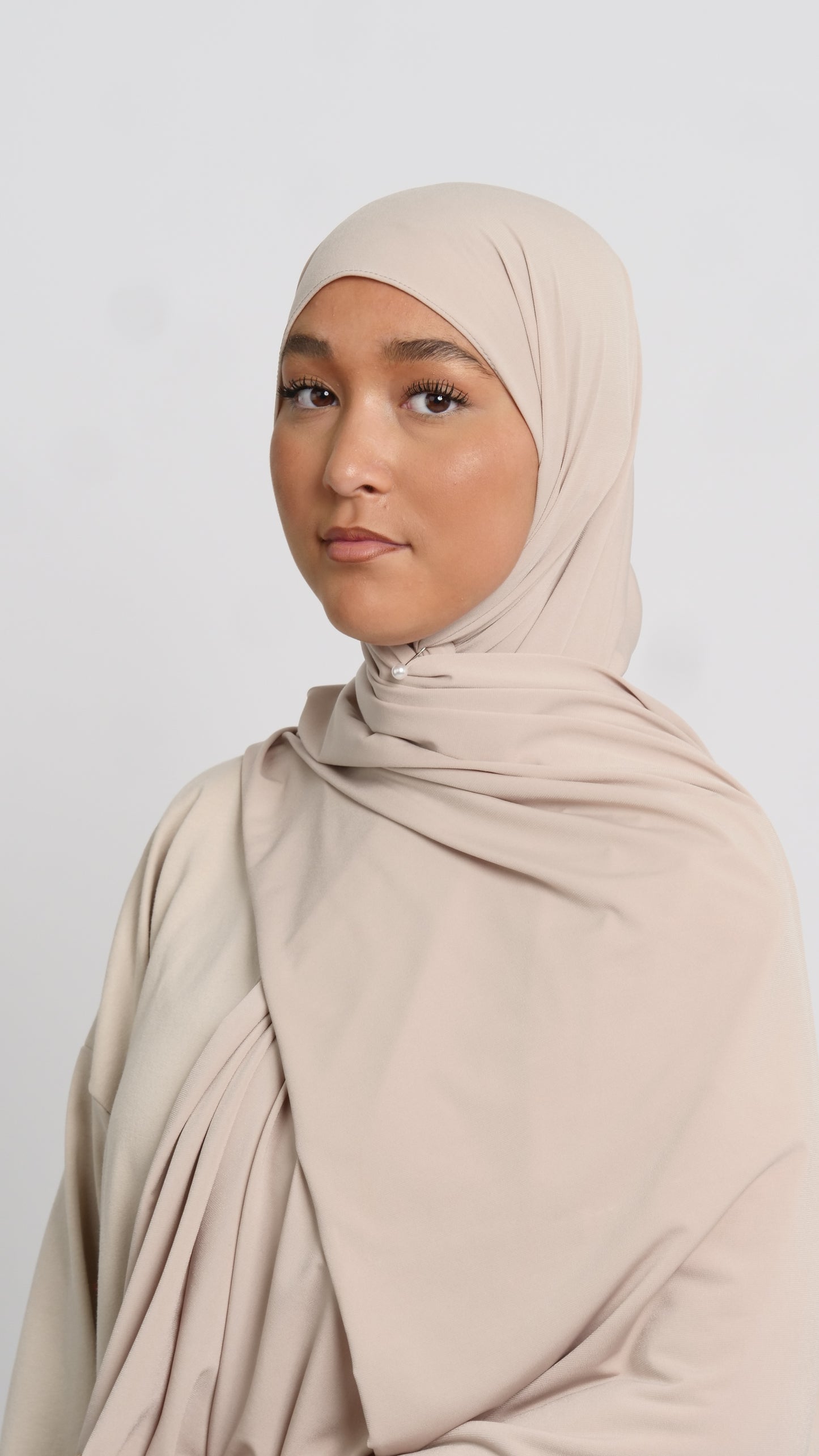 Hijab jersey beige dikes liséré