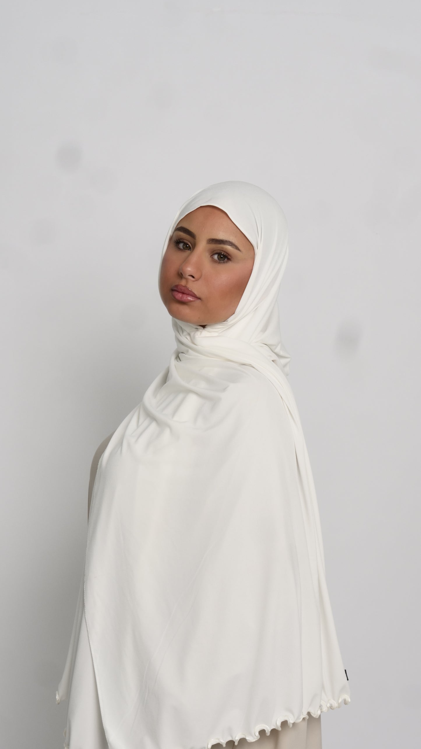 Hijab jersey blanc liséré