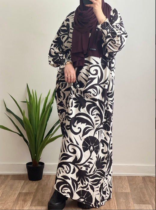 ABAYA FLEURIE EN LIN NOIR