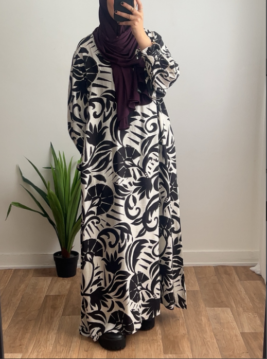 ABAYA FLEURIE EN LIN NOIR